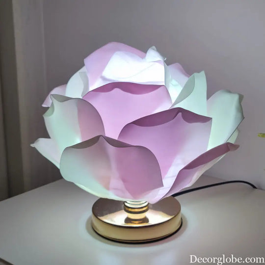 European and American Creative Large Rose Table Lamp Lotus Lamp Girl’s Bedroom Atmosphere Popular Dreamy Wedding