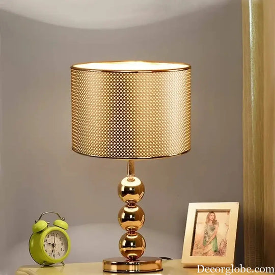 Élise Modern Fashion Alloy Acrylic Bedside Table Lamp E27 Desk Light