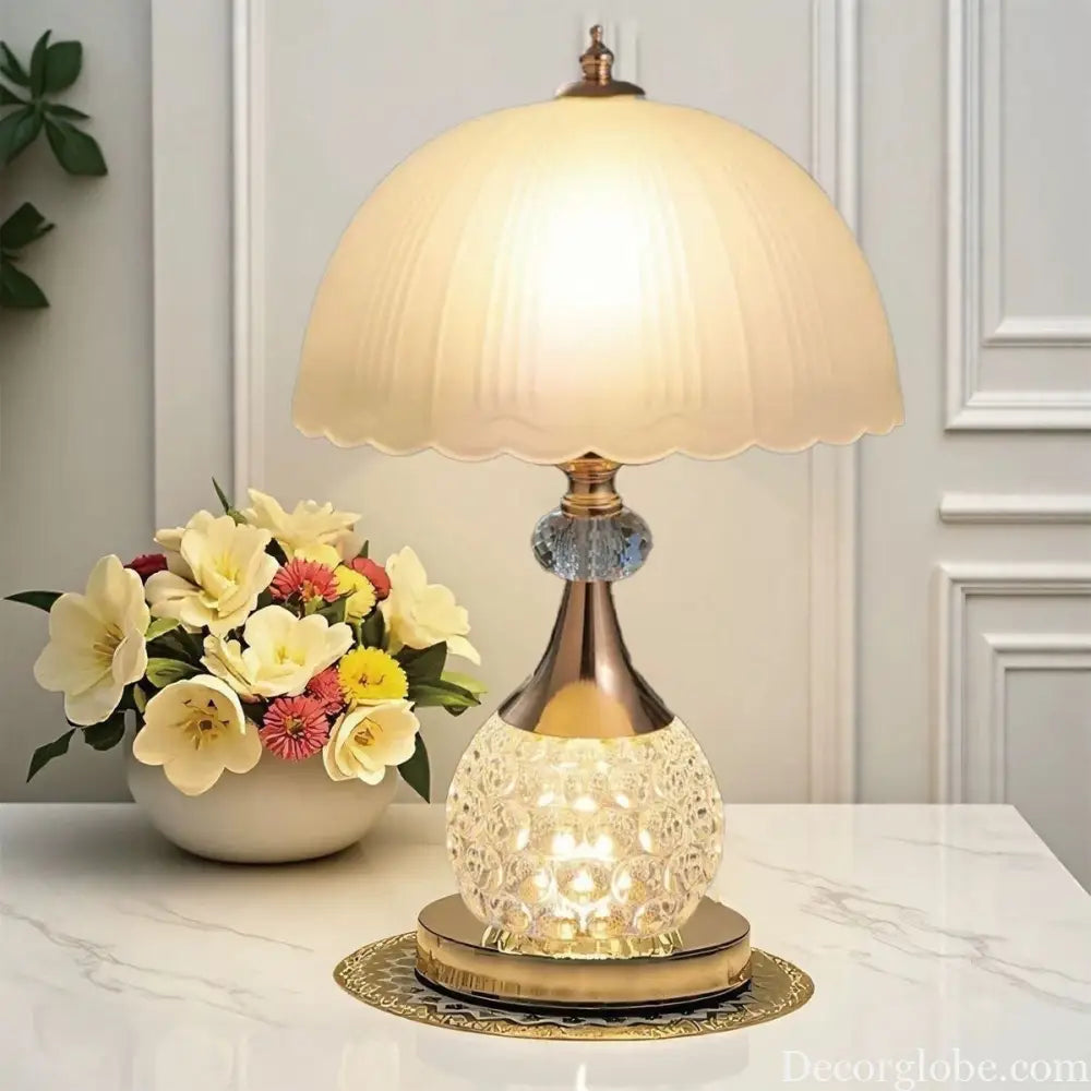 Crystal Bedside Table Lamp American-Style Nostalgic High-End Table Lamp for Master Bedroom Adjustable Lighting