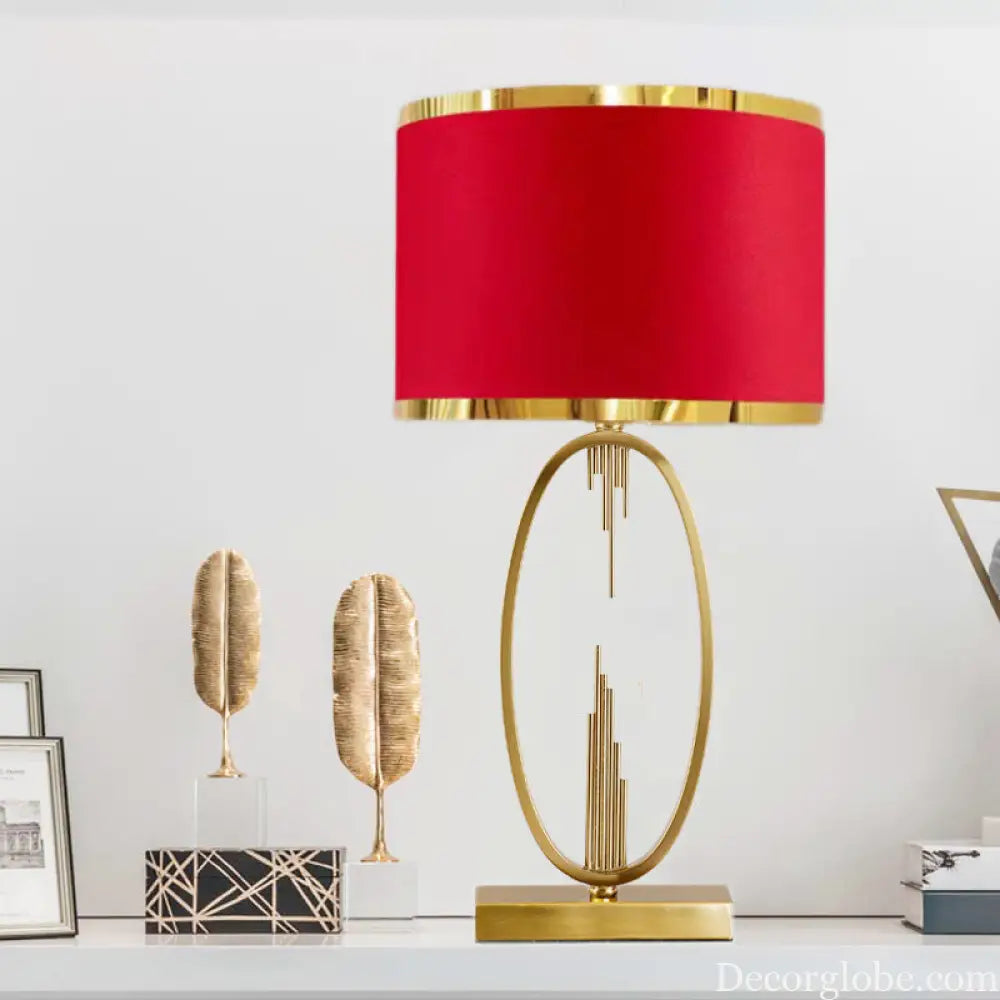 Light Luxury Table Lamp Post-modern Creative American Style Household Simple Living Room Model Room Decorative Lamp