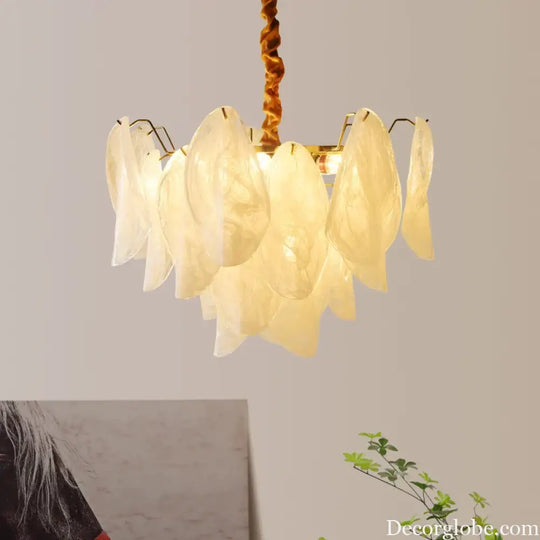 French Light and Luxury Restaurant Pendant Lamp - Postmodern Elegance with a Retro Glass Feather Design for Bedrooms and Dining Spaces - DecorGlobe