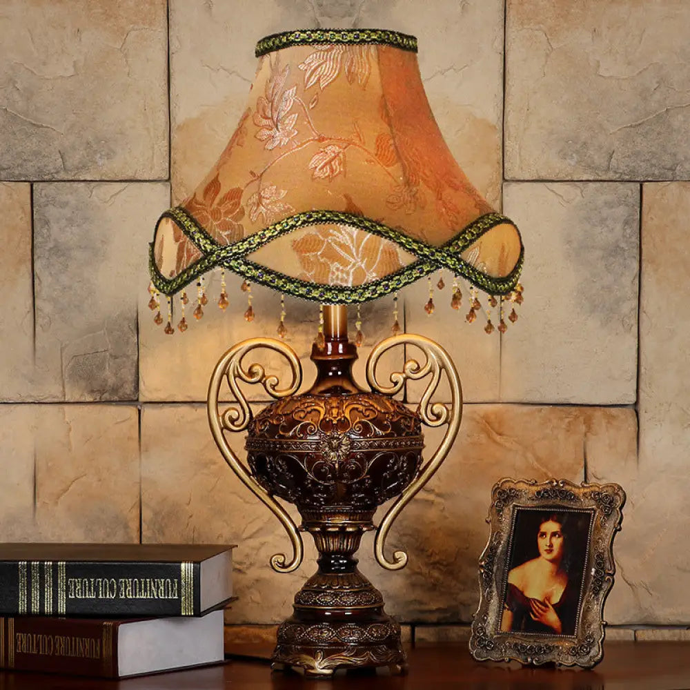 European Style Table Lamp Bedroom Bedside Lamp Vintage Light Luxury High-end Study Palace Luxury Living Room Decoration
