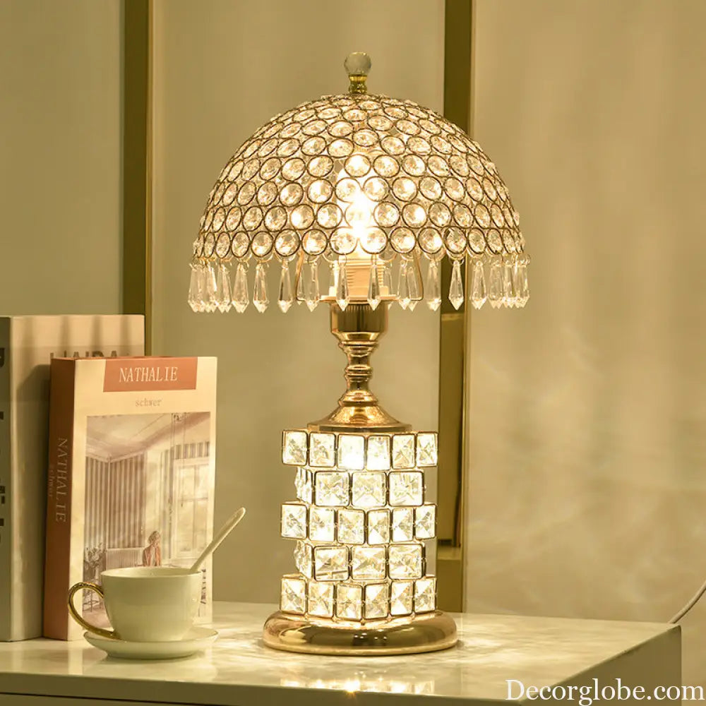 Light Luxury Crystal Table Lamp Bedroom Romantic European Style Hollow Warm Wedding Simple Modern Creative Wedding Room