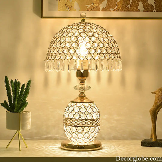 Light Luxury Crystal Table Lamp Bedroom Romantic European Style Hollow Warm Wedding Simple Modern Creative Wedding Room