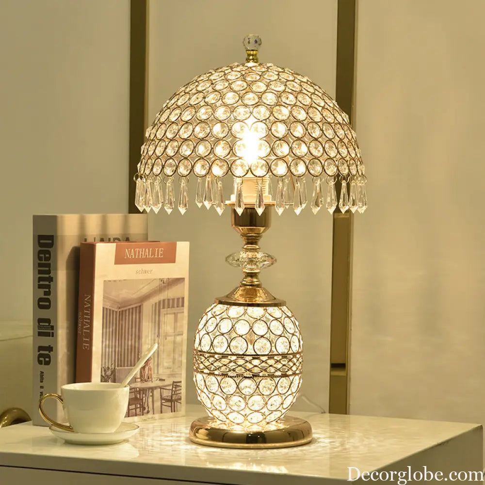 Light Luxury Crystal Table Lamp Bedroom Romantic European Style Hollow Warm Wedding Simple Modern Creative Wedding Room