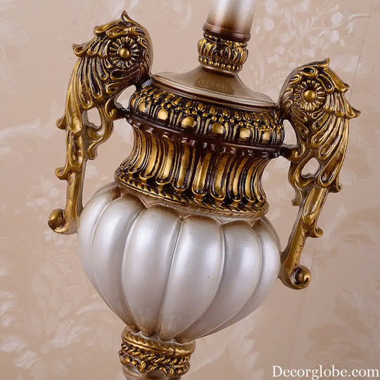 Cross-Border European Table Lamp Bedroom Bedside Lamp Personalized Creative Warm Warm Light Dimmable Bedside Table Lamp