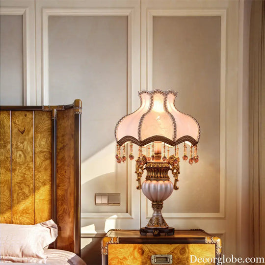 Cross-Border European Table Lamp Bedroom Bedside Lamp Personalized Creative Warm Warm Light Dimmable Bedside Table Lamp