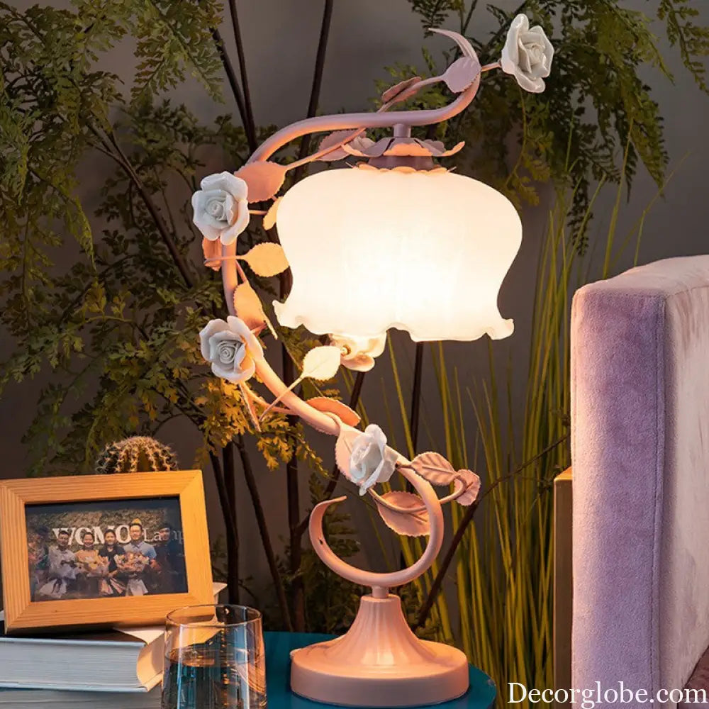 Flower Table Lamp American Pastoral Style Warm Romantic Bedroom Bedside Lamp led Internet Celebrity ins Style Gift