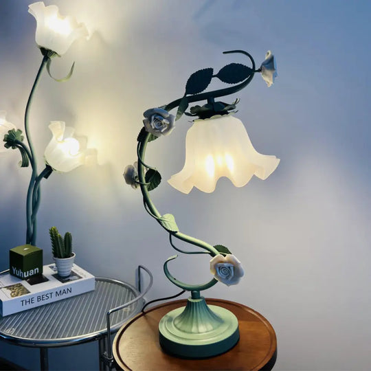 Flower Table Lamp American Pastoral Style Warm Romantic Bedroom Bedside Lamp led Internet Celebrity ins Style Gift