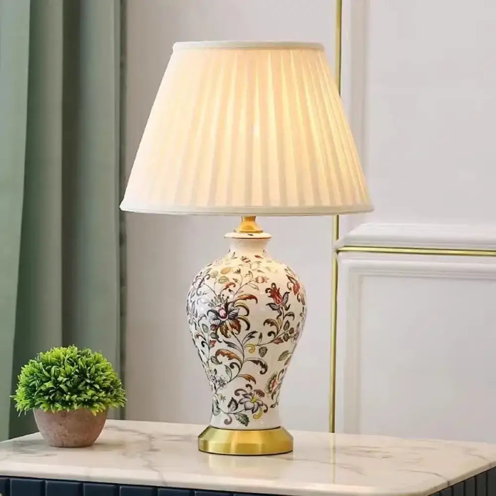 Émilienne Floral Ceramic Vase Table Lamp