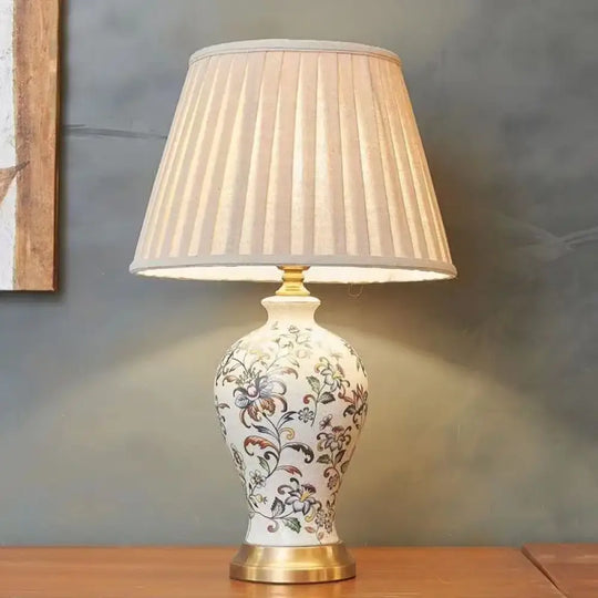 Émilienne Floral Ceramic Vase Table Lamp - Style 1