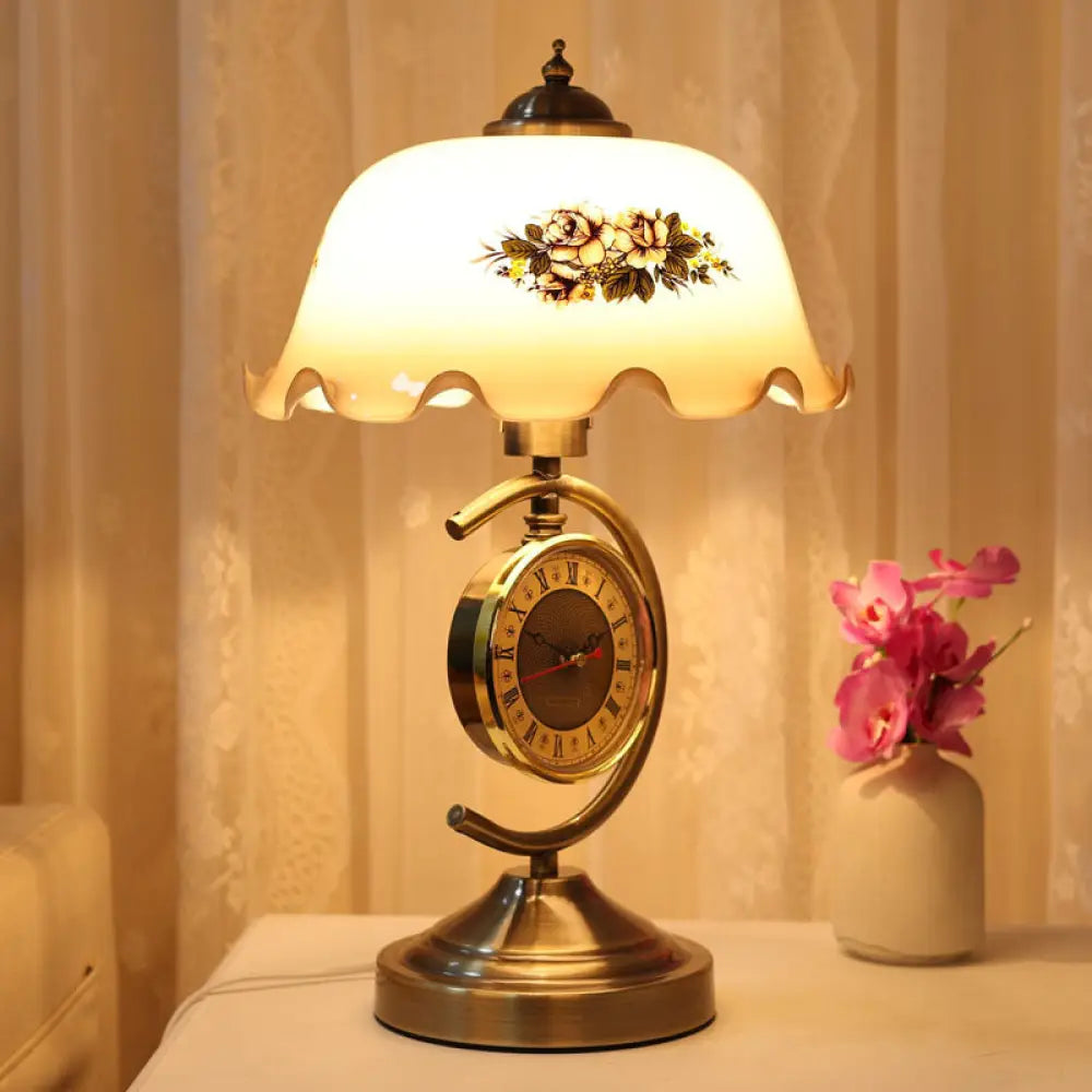 Cross-Border Exclusive for Mid-Century Style Retro Nostalgic European Cheongsam Clock Table Lamp Study Living Room