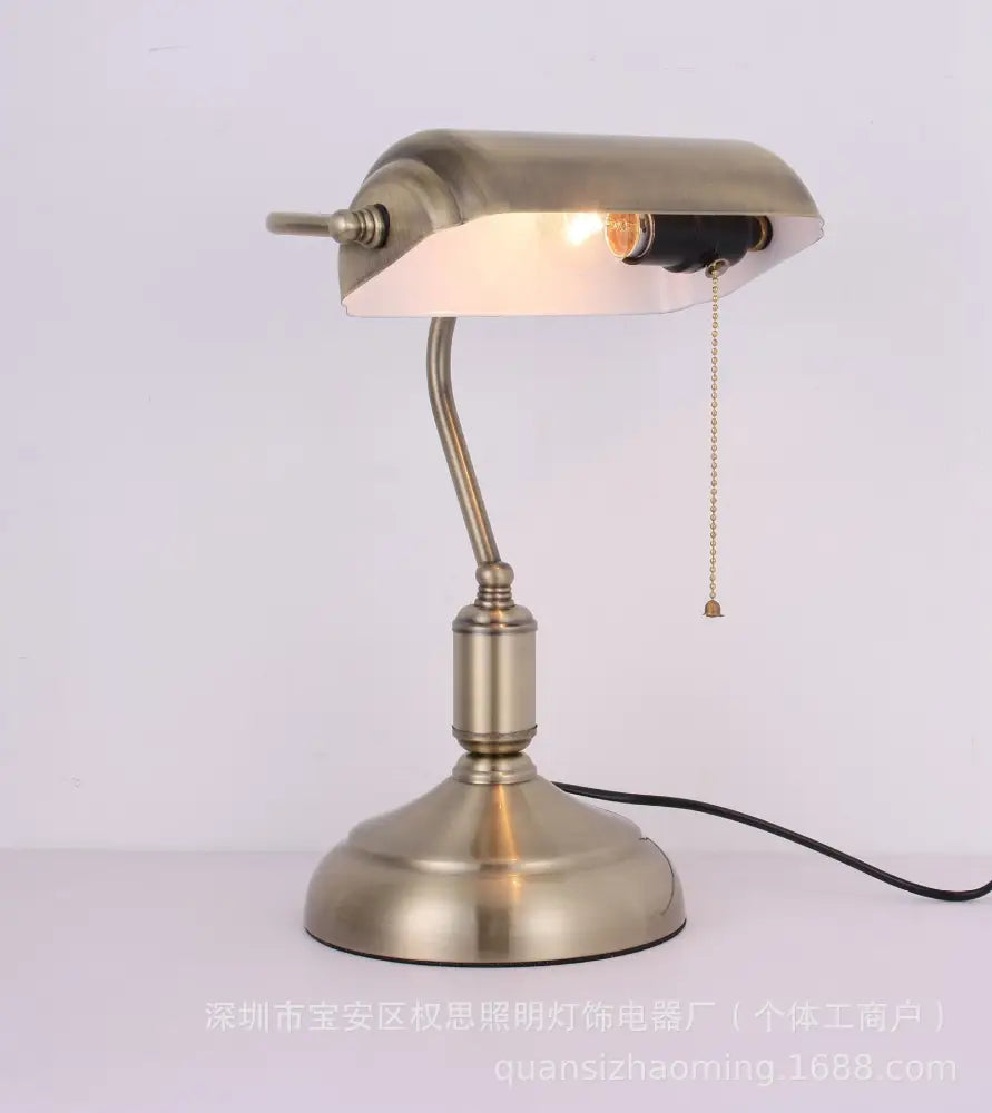 Republic of China retro table lamp creative personality bedroom bedside lamp office study table lamp decorative art