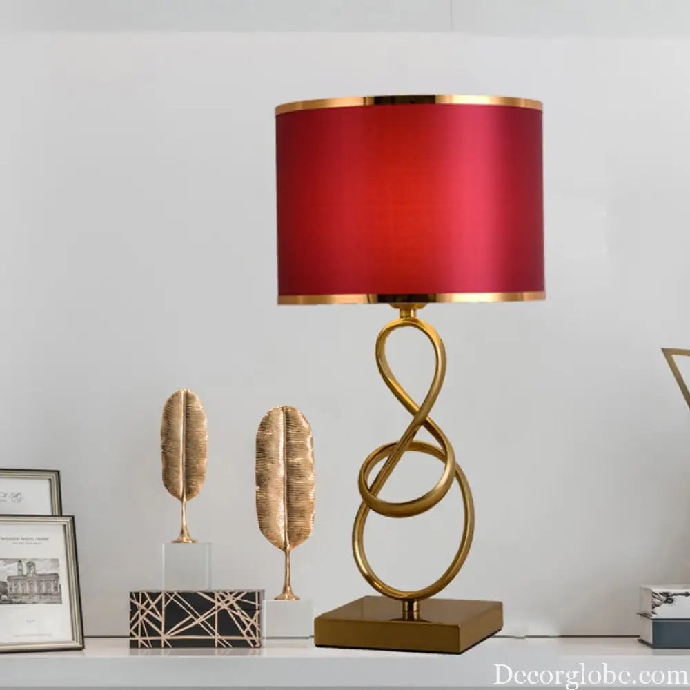 Nordic table lamp ins girl creative bedroom table lamp model room post-modern simple dimmable home bedside lamp