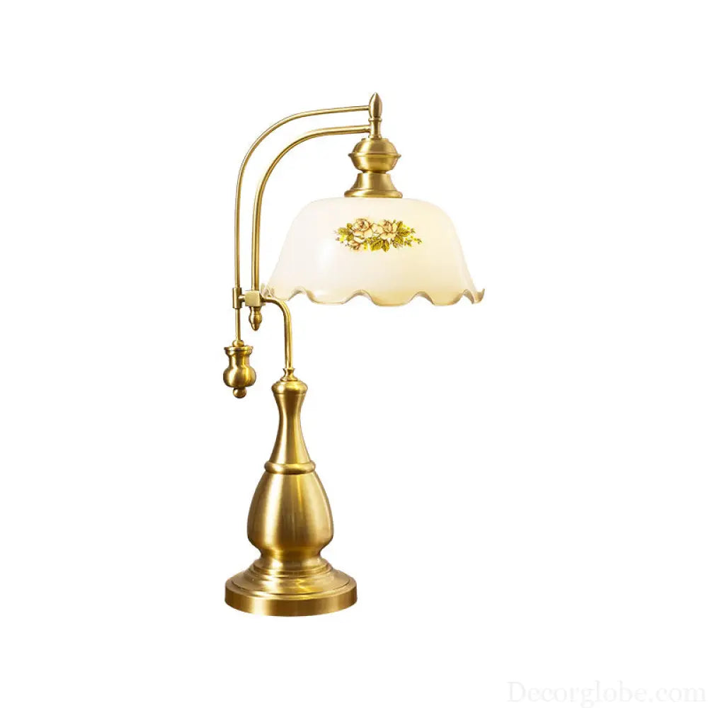 Pastoral Retro Table Lamp Bedroom Creative Bedside Lamp Living Room White Nostalgic Hand-Painted Solid Wood Wedding